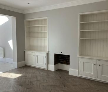 4 bedroom House To Let - Photo 3