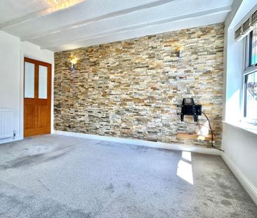 2 bedroom semi-detached house to rent - Photo 6