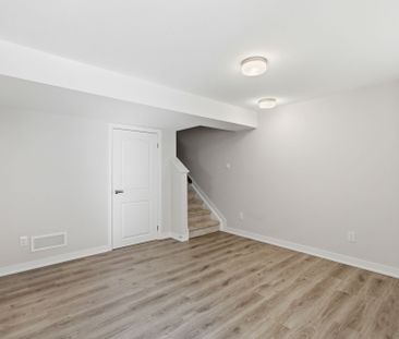 For Lease - 32 Pumice Place, Barrhaven, Ontario - Photo 6