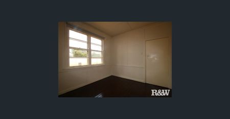 Great Location - Photo 2