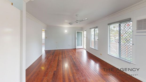 Charming Home in Koongal - Photo 1