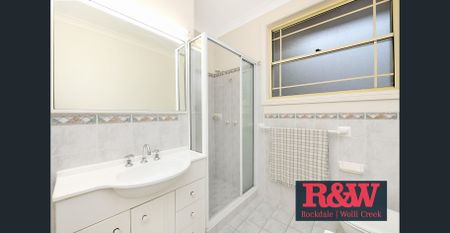 3-Bedroom Villa with Modern Comforts - Photo 4