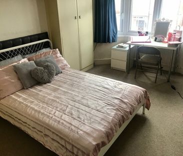 Room in a Shared House, Somerset Road, HA1 - Photo 3