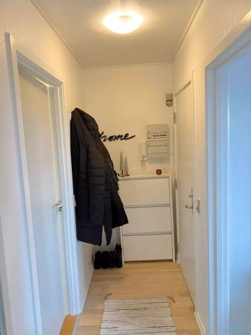 Lys 2-værelses lejlighed med skøn beliggenhed i byen - Photo 4