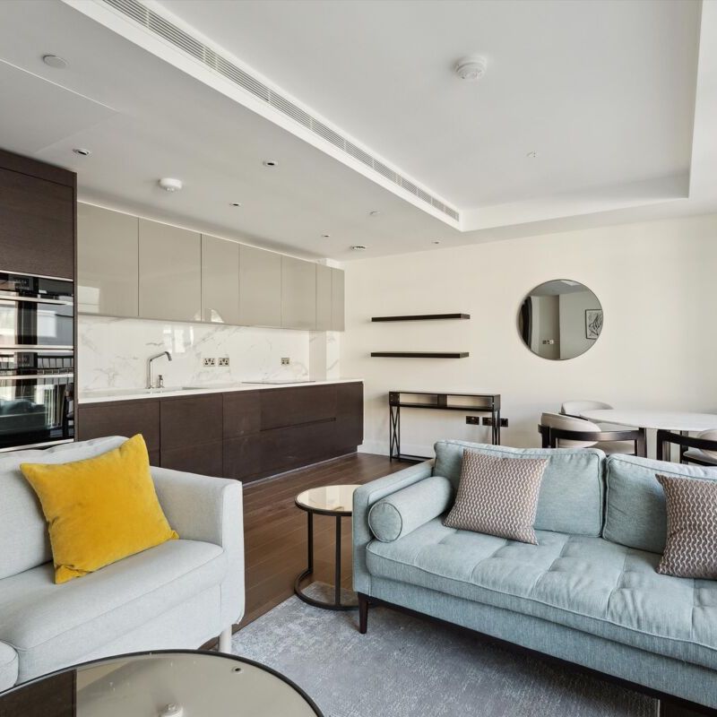 A modern two bedroom apartment with private balcony in Kensington, W14. - Photo 1