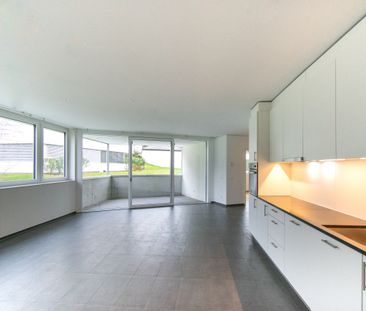 AMPIO E MODERNO 3.5 LOCALI A PAZZALLO - Foto 1