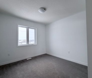 For Lease - 92 Vinewood Crescent, Barrie, Ontario - Photo 6