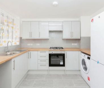 3 Bed Maisonette, Wick Road, E9 - Photo 3