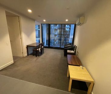 Fully furnished 1 bedroom apartment - Photo 1
