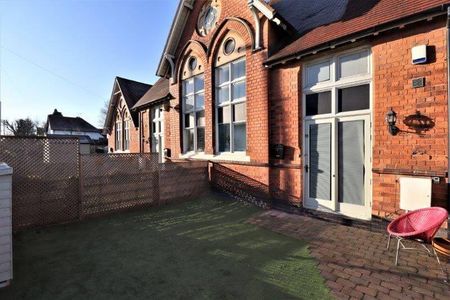 2 bedroom House to rent - Photo 3