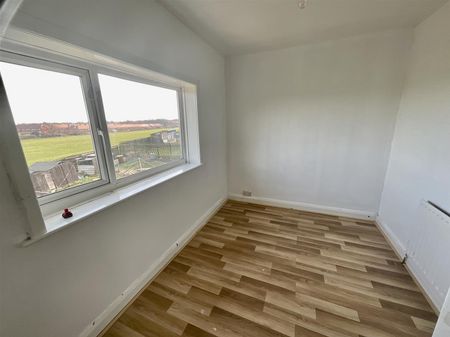 St. Leonards Crescent, YO12 6SR, Scarborough - Photo 5