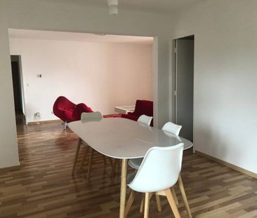 Location appartement 4 pièces 83.79 m² à Bourg-de-Péage (26300) - Photo 2