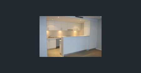 STUNNING APARTMENT WITH ALL THE EXTRAS - Photo 4