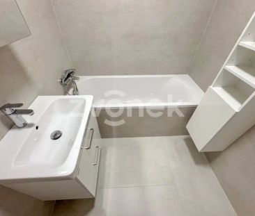 3+1 Zlín - Česká, moderní byt, balkon - Photo 6