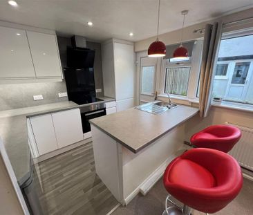 3 bedroom terraced house to rent - Photo 6