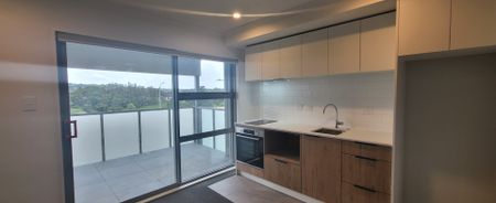 303/28 Shortfin Place, Flat Bush, Auckland - Photo 4