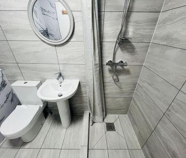 4 bedroom maisonette to rent - Photo 4