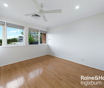 26 Pickett Avenue, Minto, NSW 2566 - Photo 4