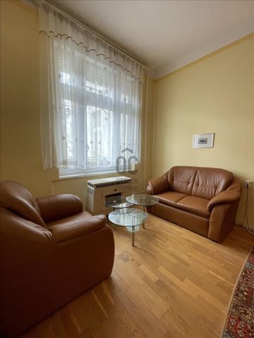 Kiadó átlagos állapotú lakás - Budapest VI. kerület - Fotó 4