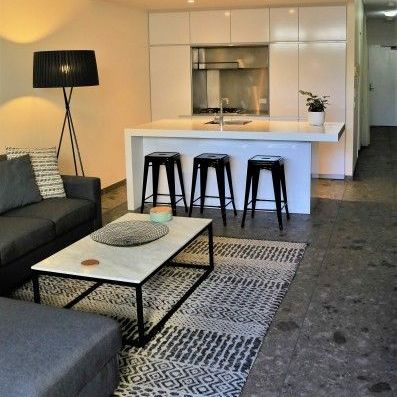 Executive Apartment for Professional Single or Couple - Photo 1