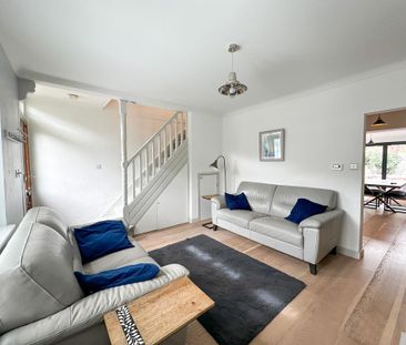 2 bedroom terraced house to rent - Photo 4