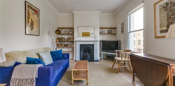 1 bedroom flat in London - Photo 2