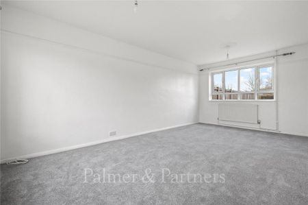 3 bedroom end of terrace house to rent - Photo 3