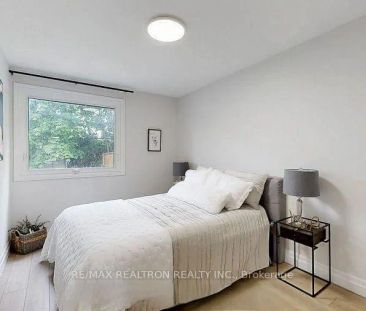 319 TAYLOR MILLS DRIVE N - Photo 6