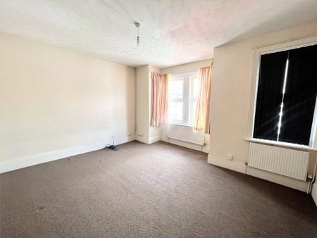 2 Bedroom Flat / Apartment - Clovelly Road, Southampton - Photo 2