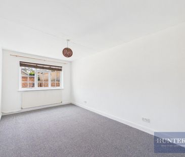 1 bedroom Flat To Let - Photo 1