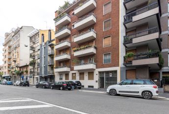 Wonderful single room in Via Renato Fucini