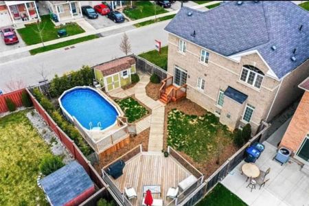 For Lease - 41 Begonia Crescent, Brampton, Ontario - Photo 2