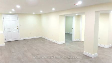 Property For Lease | N9299100 - Photo 3