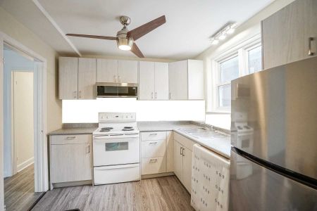 For Lease - 295 Indian Grove Unit# 1, Toronto, Ontario - Photo 2