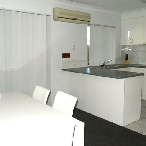 FULLY FURNISHED APARTMENT - LIVE BESIDE THE OCEAN - Photo 1