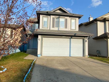3 Bed Family House For Rent In Silver Berry. - Photo 4