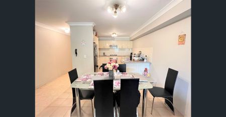 COMFORTABLE LIVING ON THE GROUND FLOOR - Photo 4