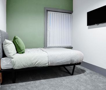 Bed 10, Borough Hotel, Great Crosshall Street, Liverpool. - Photo 5