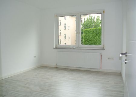 Renovierte 2-Zimmerwohnung zwischen dem Westpark und Kreuzviertel, Lange Straße 79 zu vermieten! - Photo 2