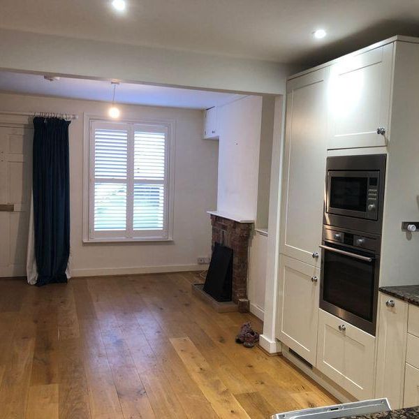 2 bedroom terraced house to rent - Photo 1