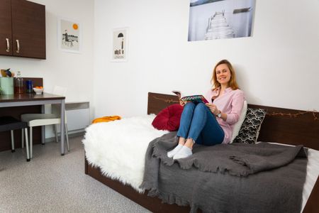 Studio à partir de 14m² meublé et équipé - Photo 2