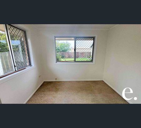 14 Moran Street, Svensson Heights, Qld 4670 - Photo 2