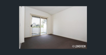 A Fashionable Way To Live - Photo 2