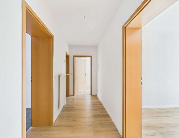 Helle 3-Zimmer Souterrainwohnung mit Balkon in zentraler Wohnlage von Plauen - Photo 1