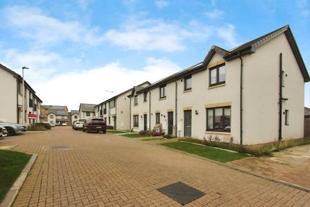 2 bedroom terraced house to rent - Photo 3