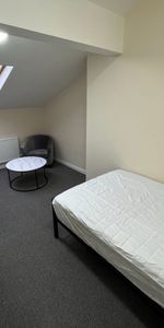 Room in a Shared House, Cavendish Street, M15 - Photo 3