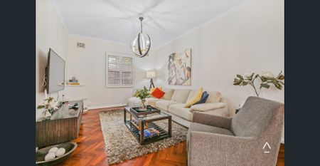 Neat & Tidy 2-Bedroom Unit in Kensington - Photo 2