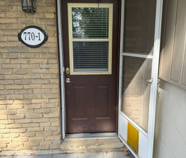 For Lease - 770 Applewood Crescent Unit# 1, Milton, Ontario - Photo 2