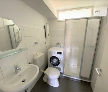 Schön geschnittenes und modernees Apartment mit Balkon in guter Lage! - Photo 6