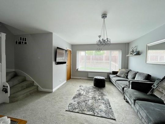 3 bedroom semi-detached house to rent - Photo 1